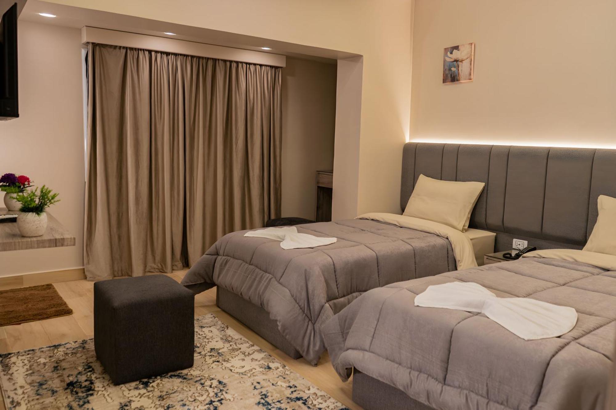 Holy Sheet Plus Cairo Exterior photo