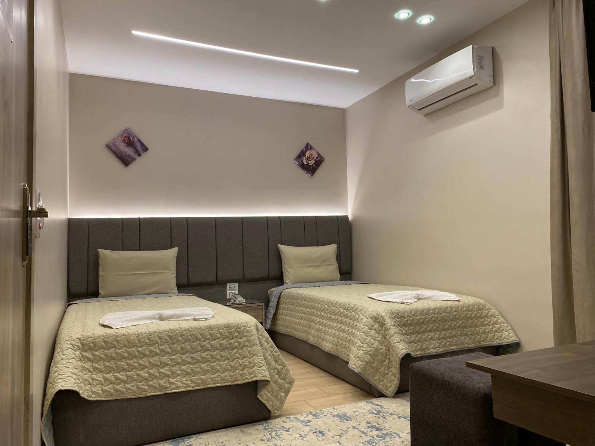 Holy Sheet Plus Cairo Exterior photo